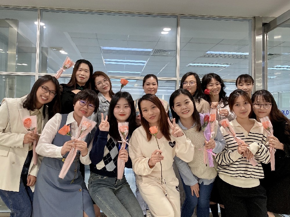 優(yōu)雅如你，始終出色，致敬每一位獨(dú)特的“她”